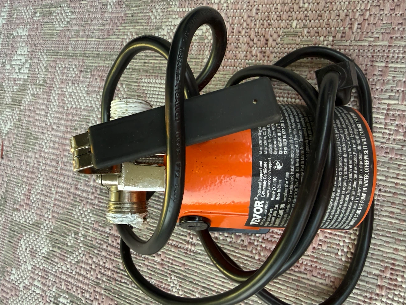 VEVOR WATER TRANSFER PUMP - LIKE NEW - photo 2