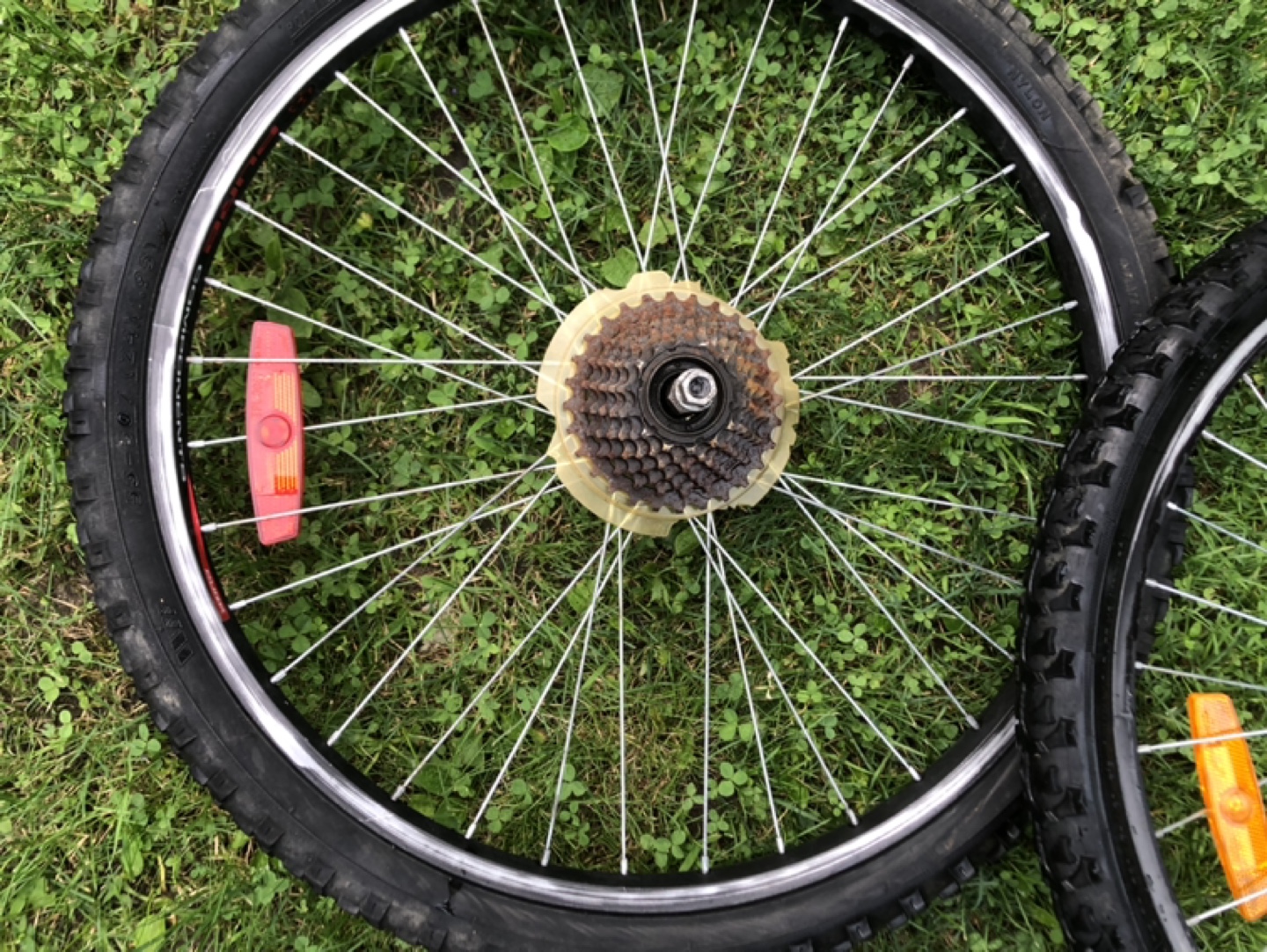 24x1.95 Bicycle Wheels - photo 2