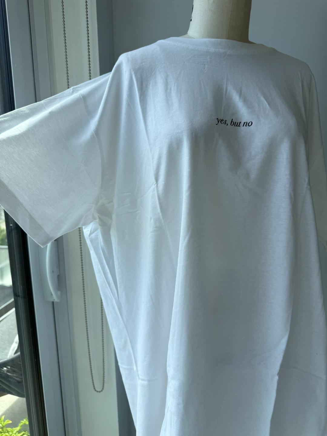 Night Addict White T-Shirt "yes, but no" Tshirt dress size small - photo 3