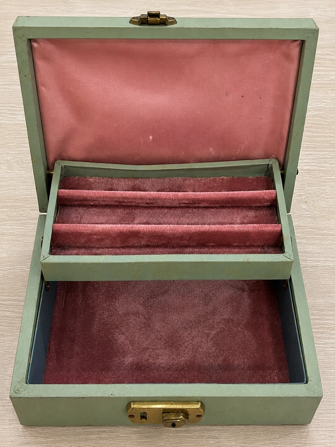 Vintage Jewellery Box with Lock - photo 2