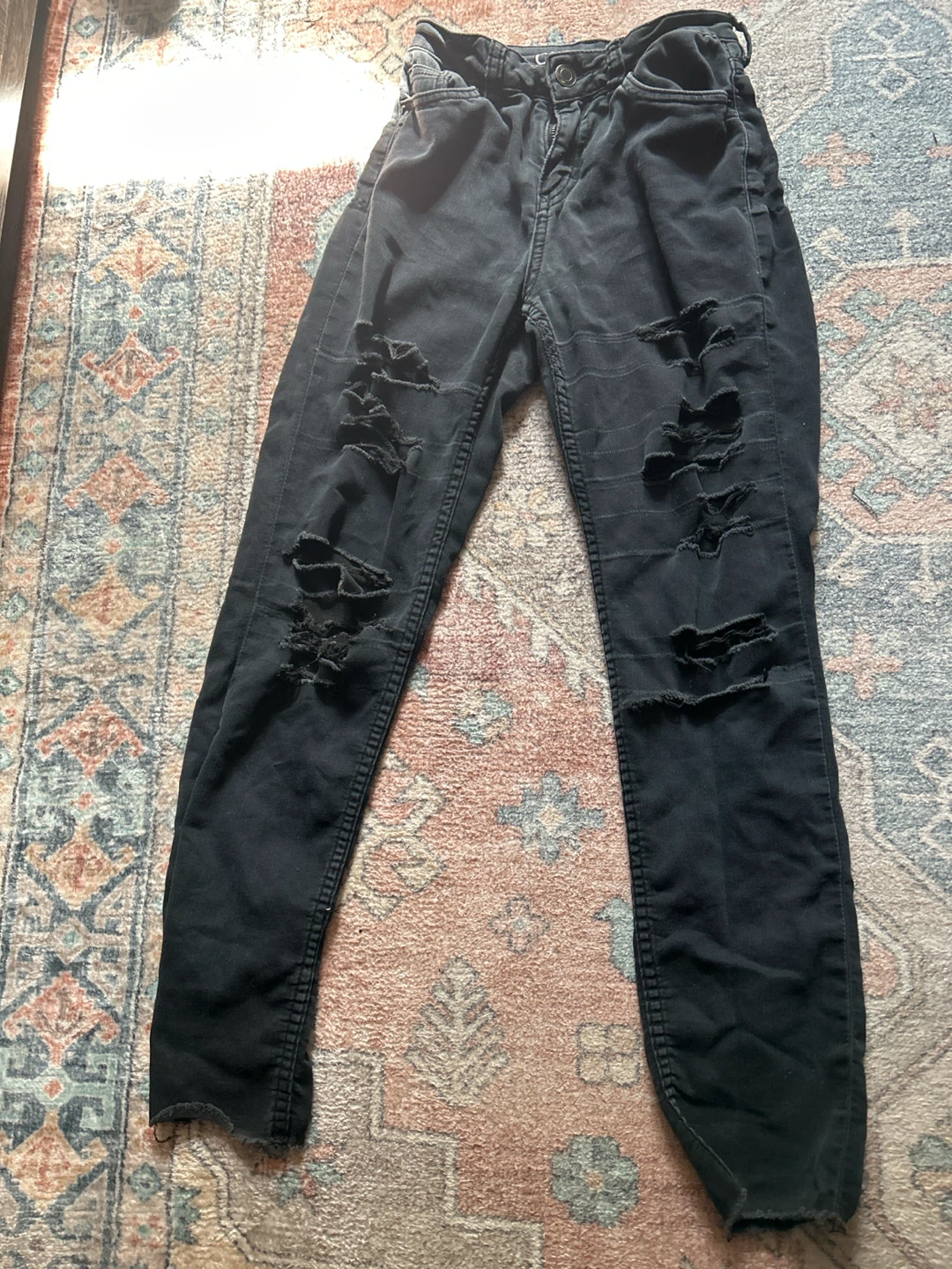 Black Ripped Skinny Jeans