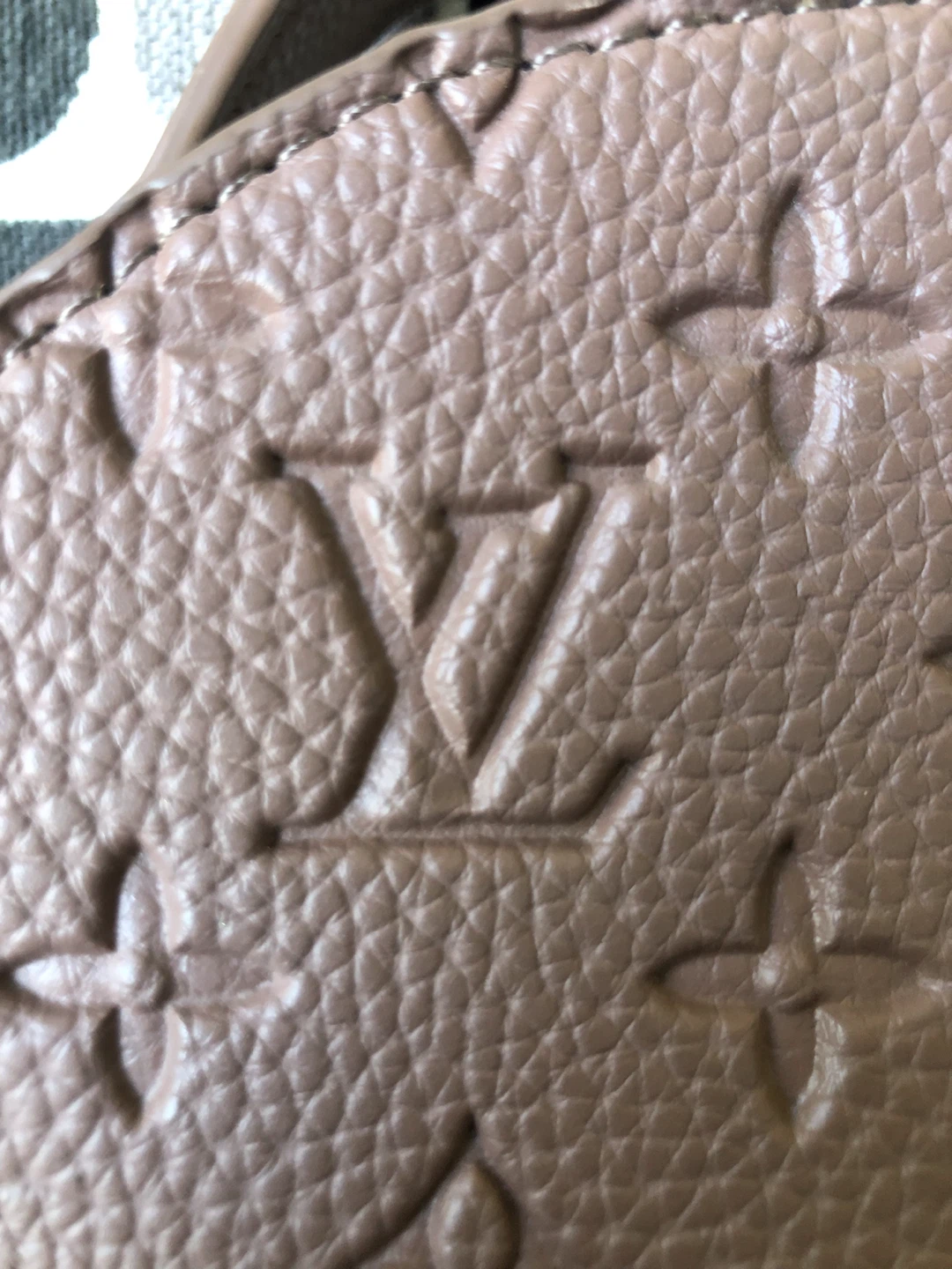 Louis Vuitton Monogram Empreinte Backpack Rose Poudré - photo 5