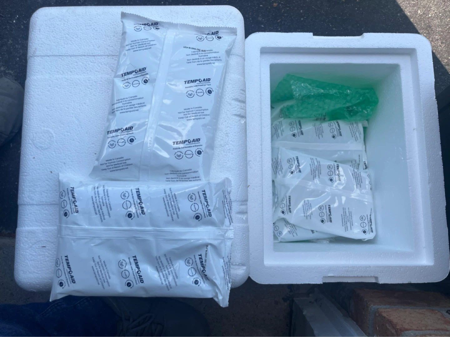 Styrofoam Coolers W Gel Ice Packs - photo 2