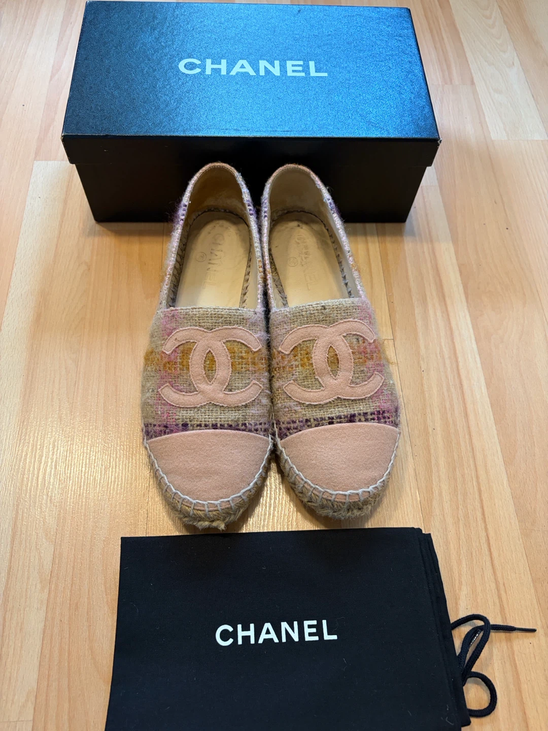 CHANEL Espadrilles Size 40