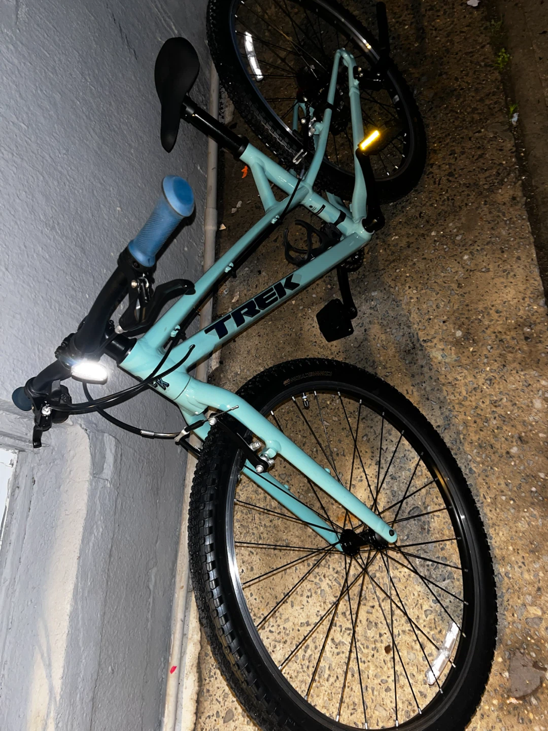 Trek Wahoo Kids Mountain Bike - Teal - photo 3