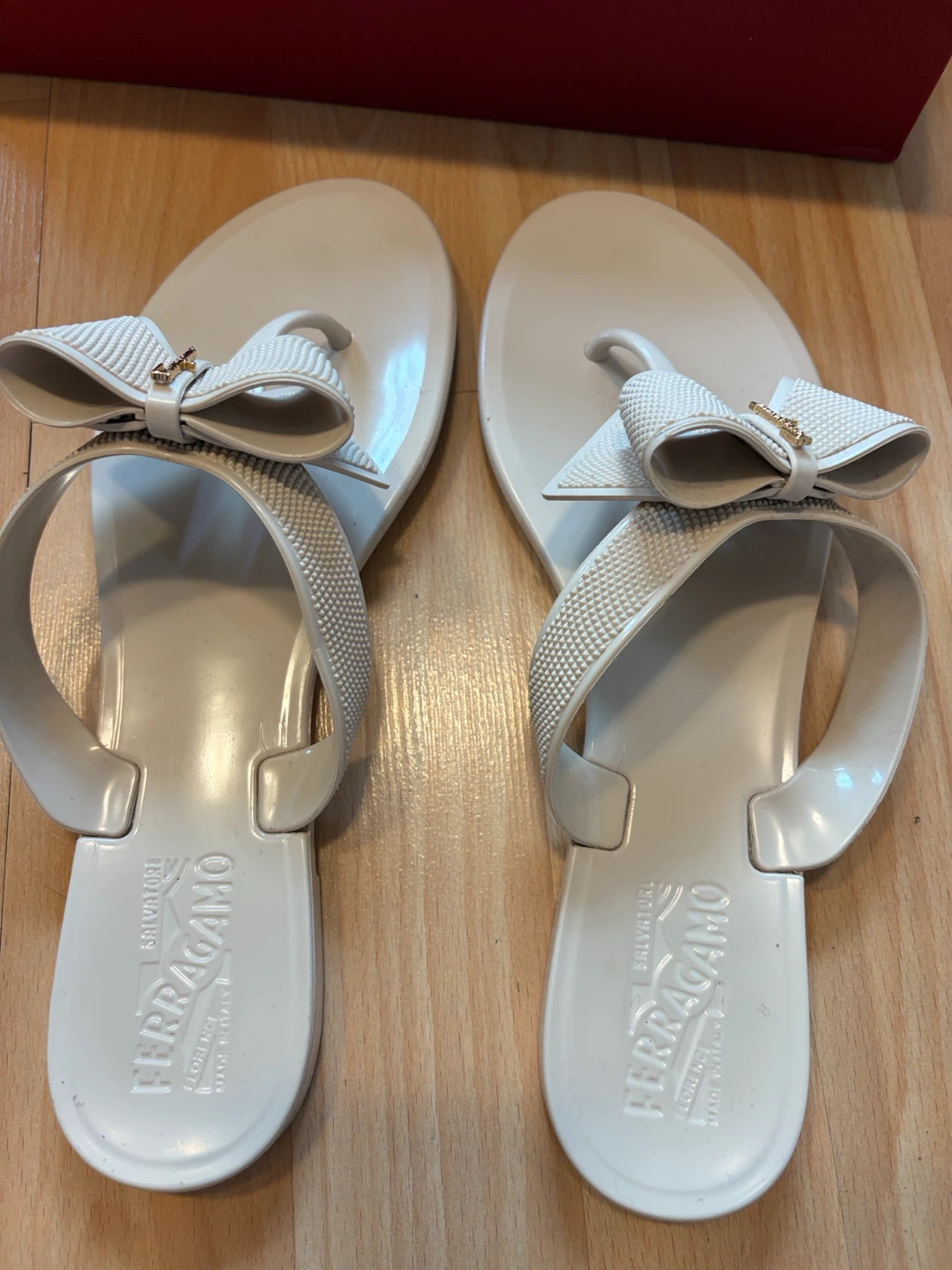 Salvatore Ferragamo Women's Jelly Flip Flops Beige - photo 2