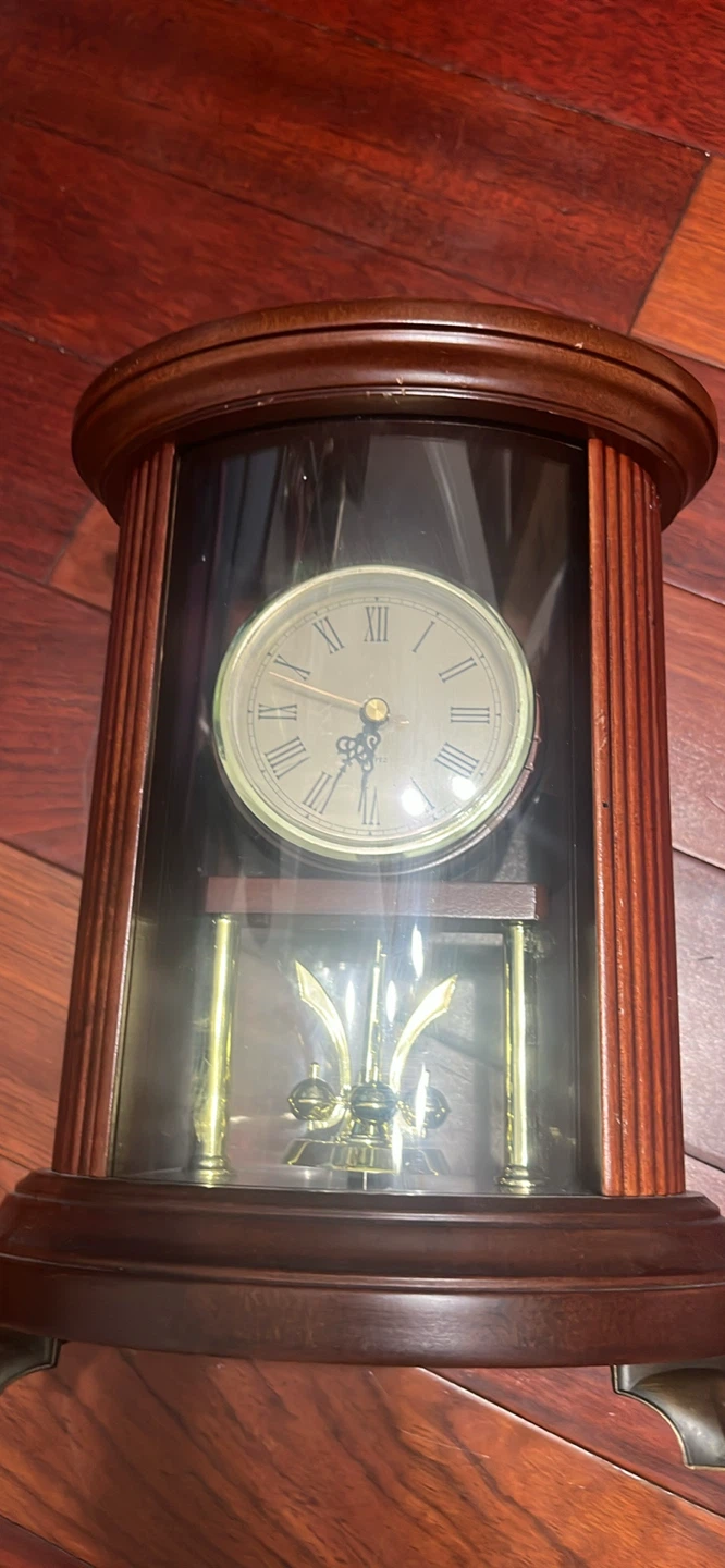 Wooden Mantel Clock with Pendulum - photo 3