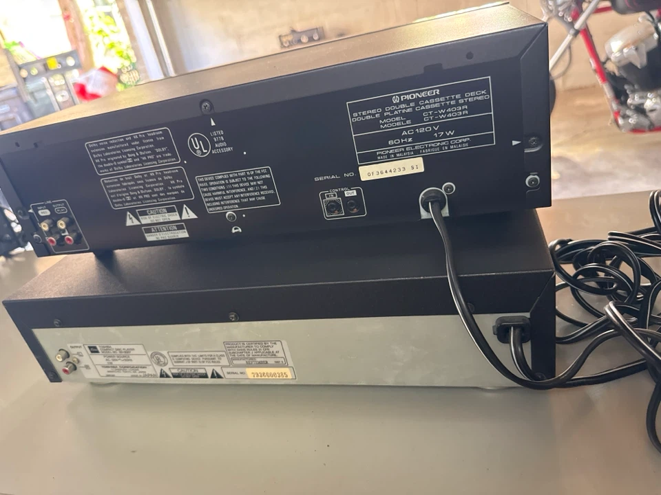 Pioneer CT-W403R Double Cassette Deck - photo 2