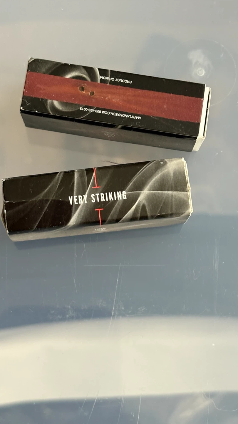 P.G. Clarke's Very Striking Matches (2 Boxes) - photo 4