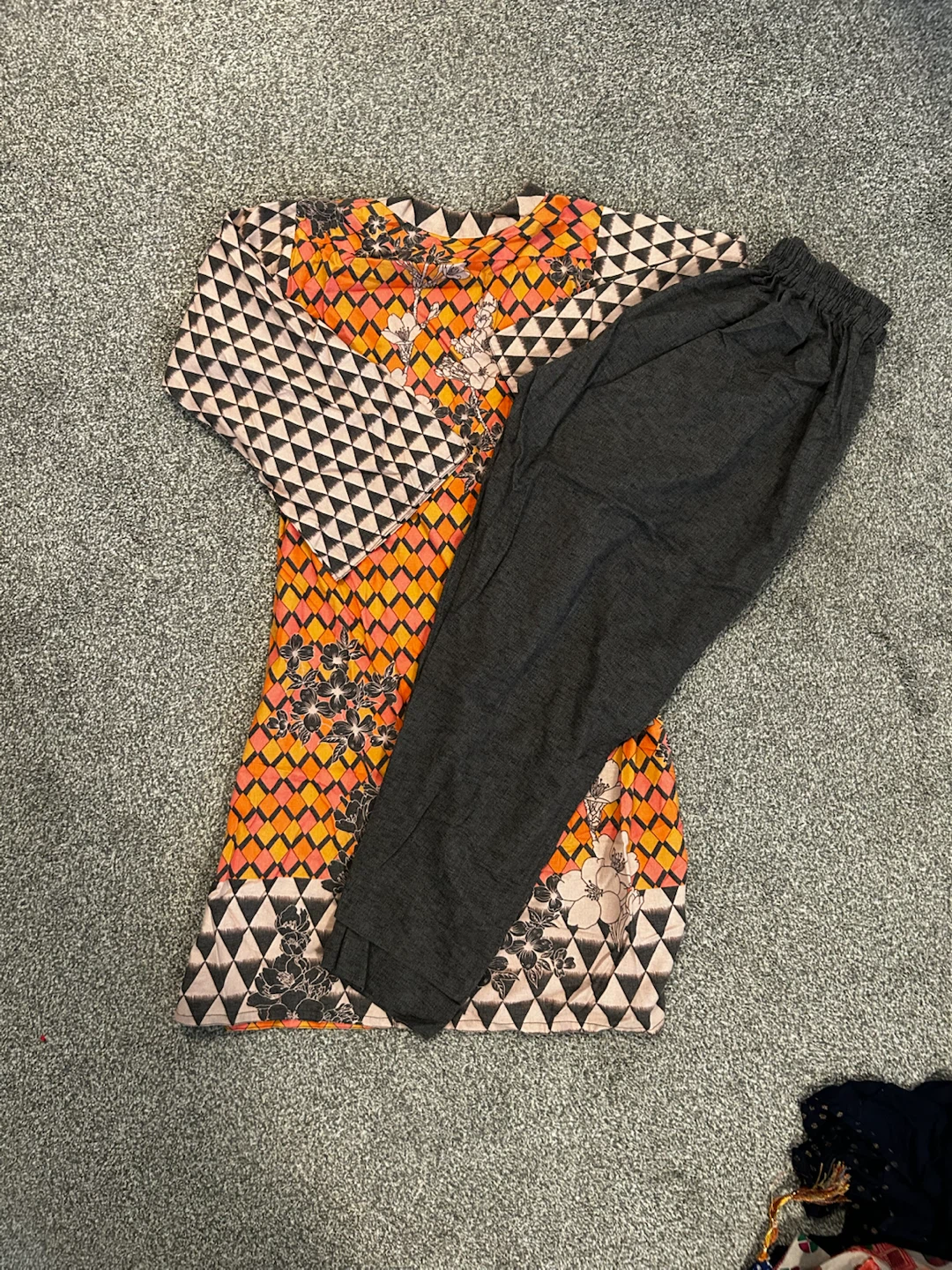 Pakistani Women's Clothing – Multiple Outfits Available - photo 4