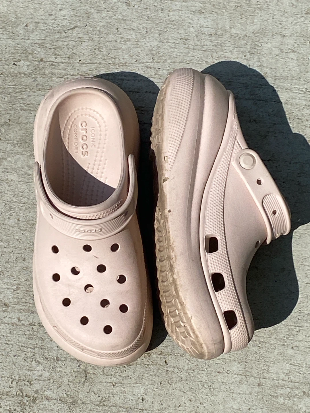 Crocs Clogs Size 8(women)