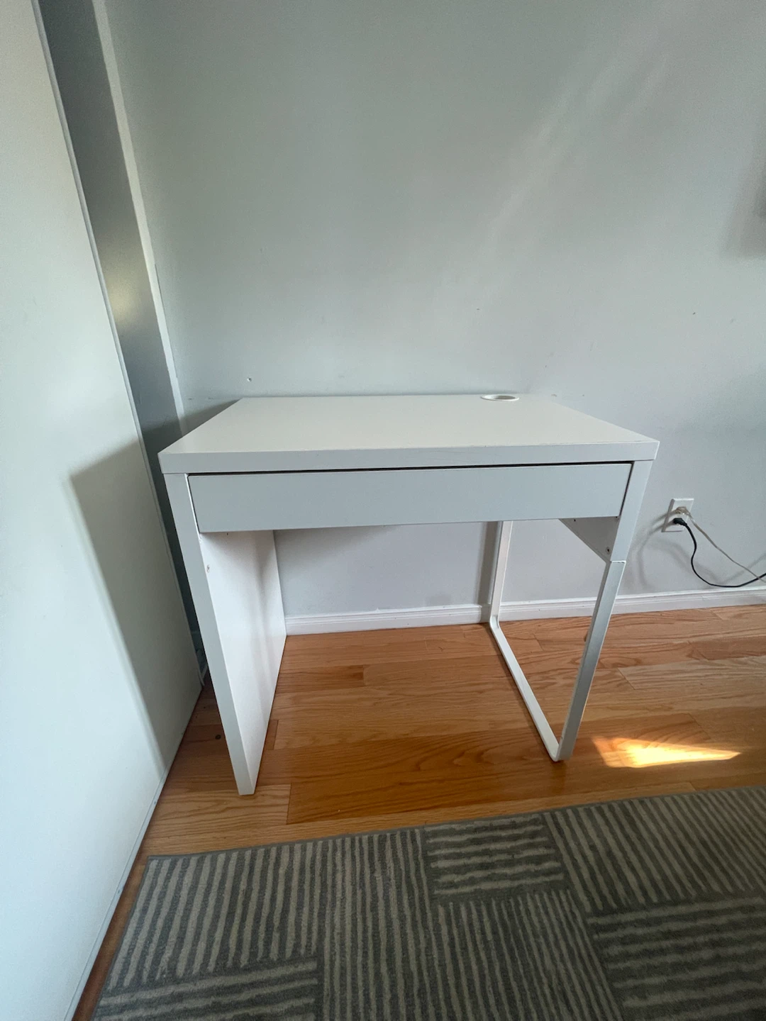 White IKEA desk