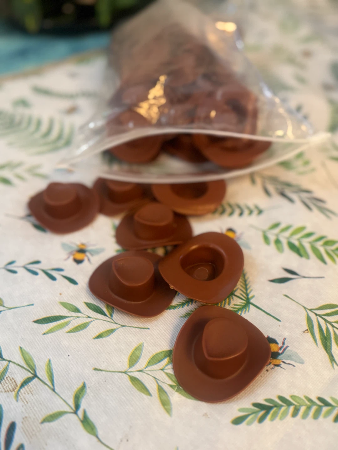 Mini plastic Cowboy Hats - photo 2