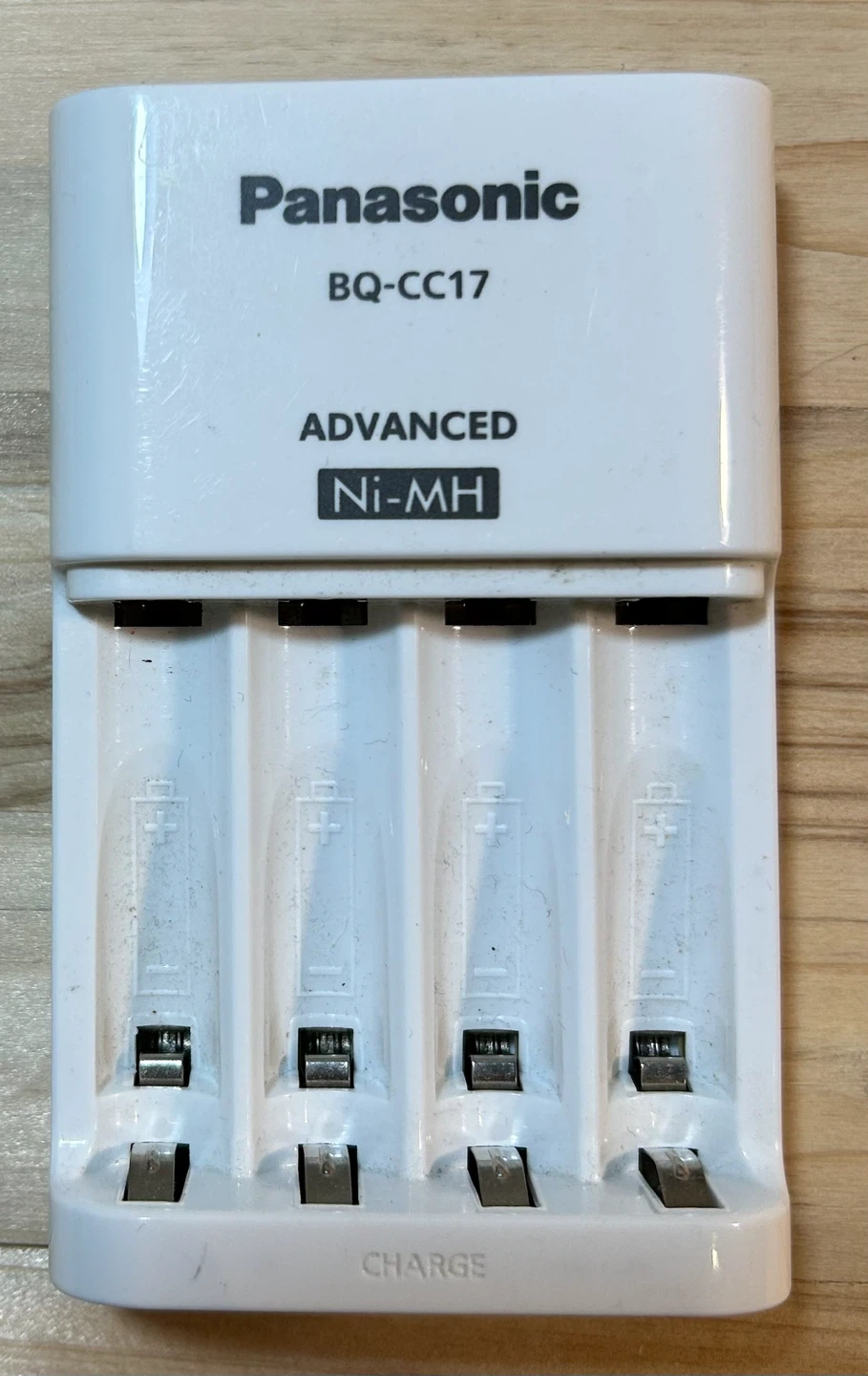 Panasonic BQ-CC17 Ni-MH Battery Charger
