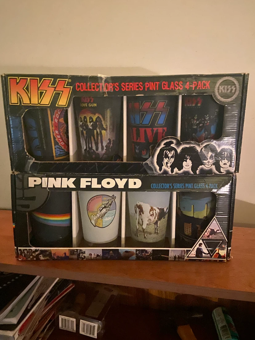 Kiss & Pink Floyd Collector's Series Pint Glass 8-Pack