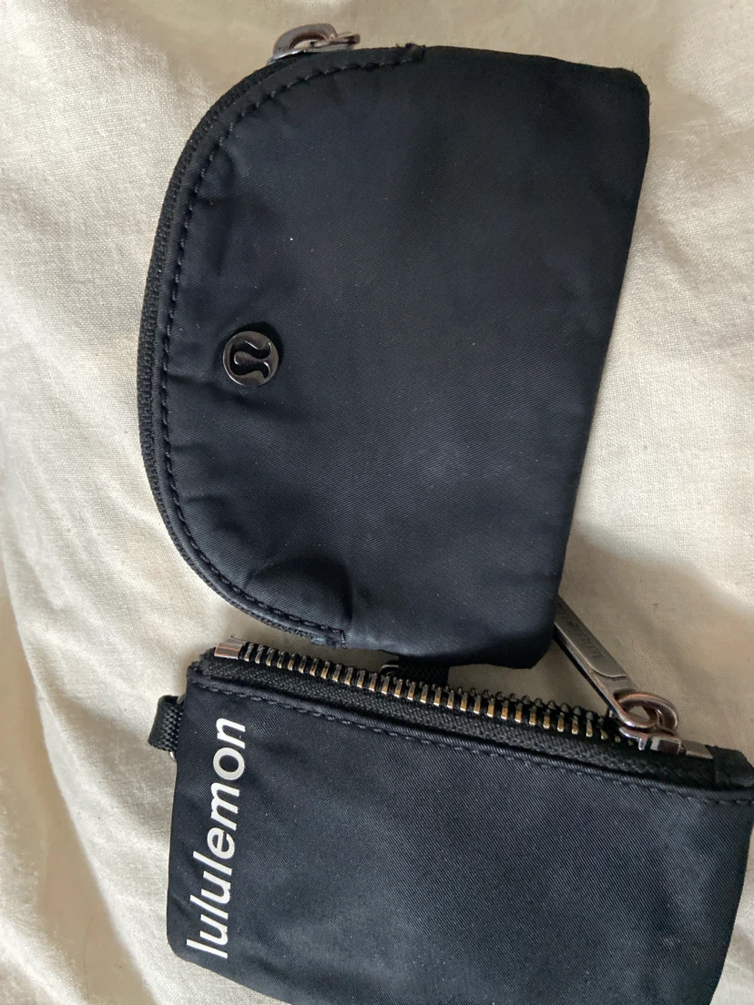 Lululemon Black Pouch Set - photo 3
