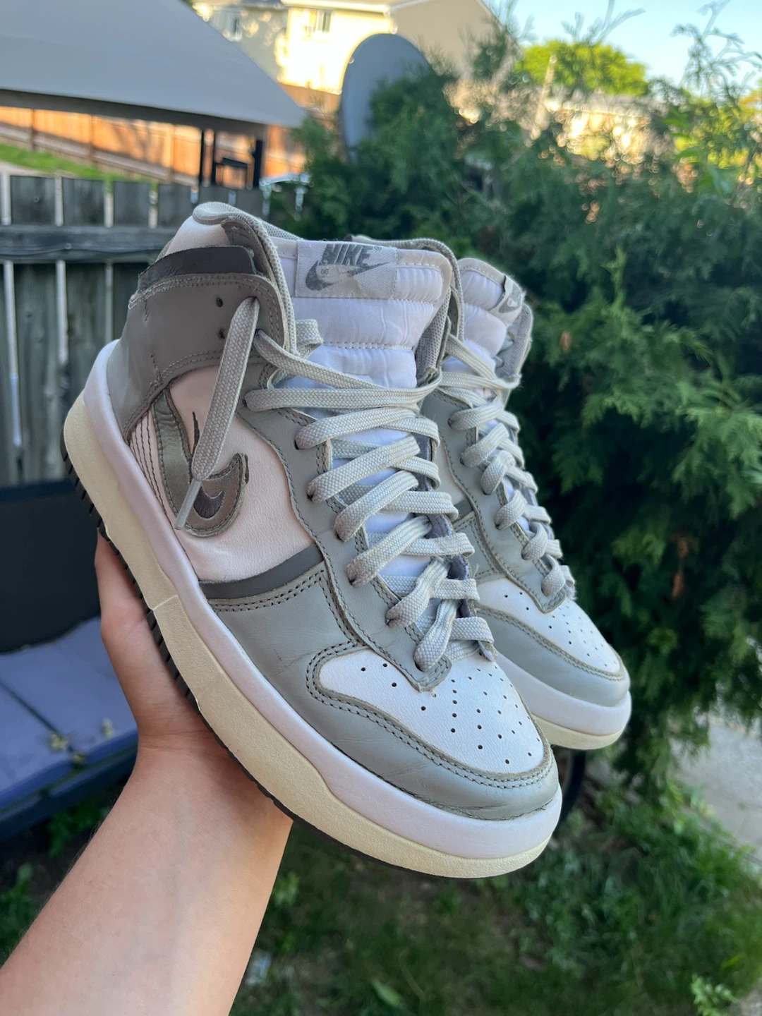 Women’s 8-8.5 Nike dunks