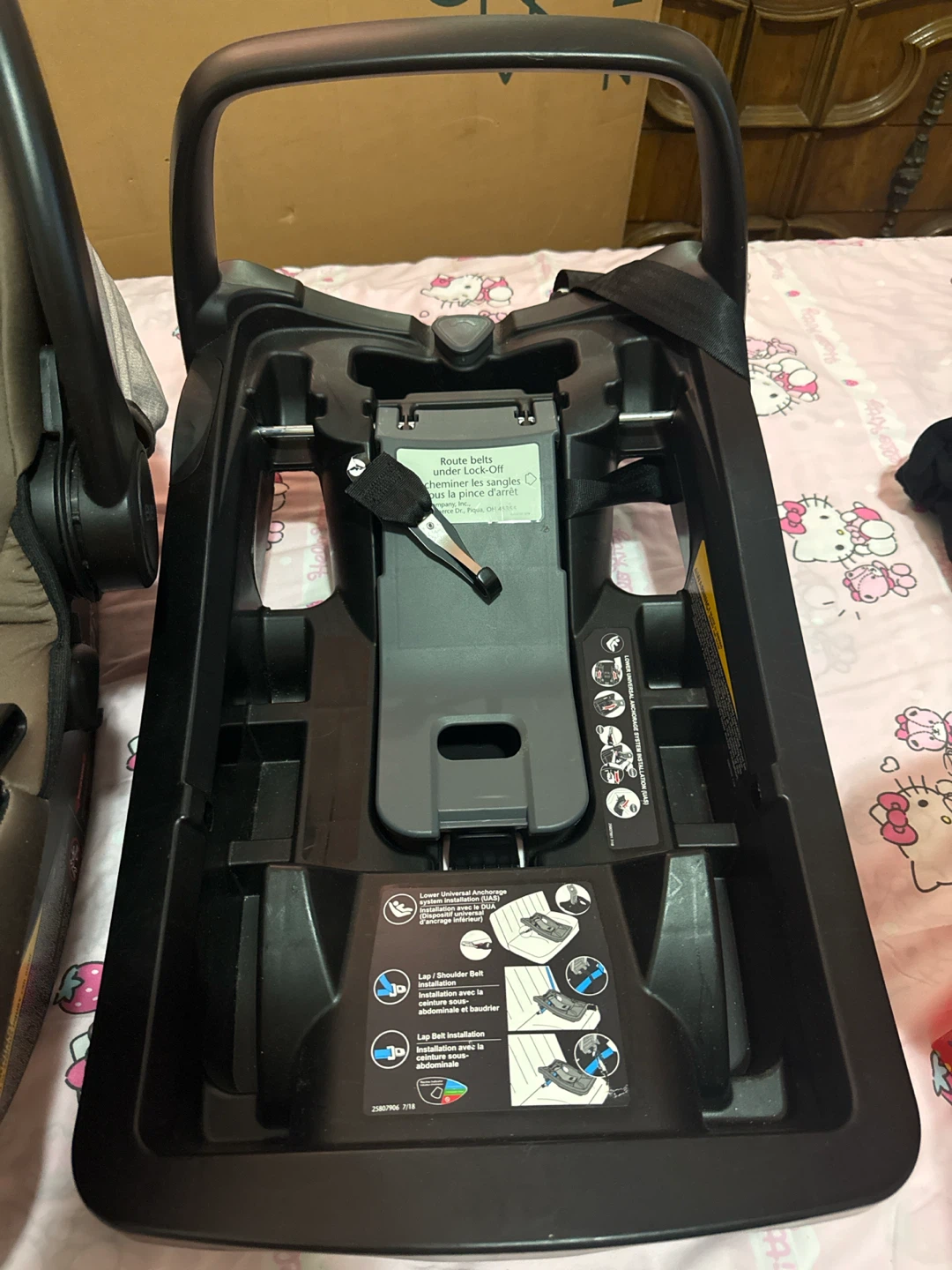 An infant car seat - photo 2