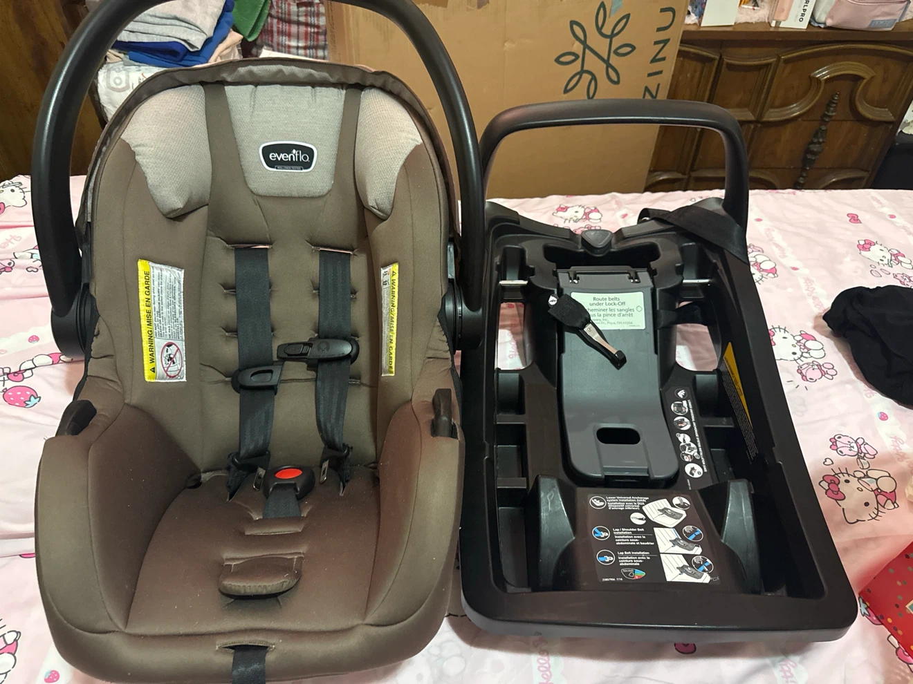 An infant car seat - photo 3