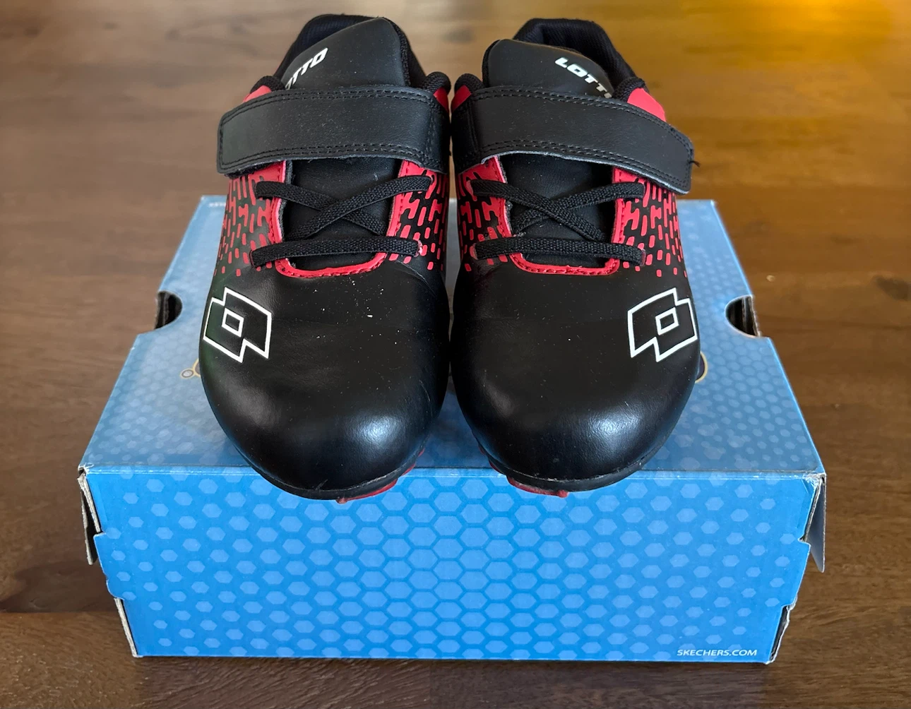 Lotto Swift Soccer Cleats - size 13T