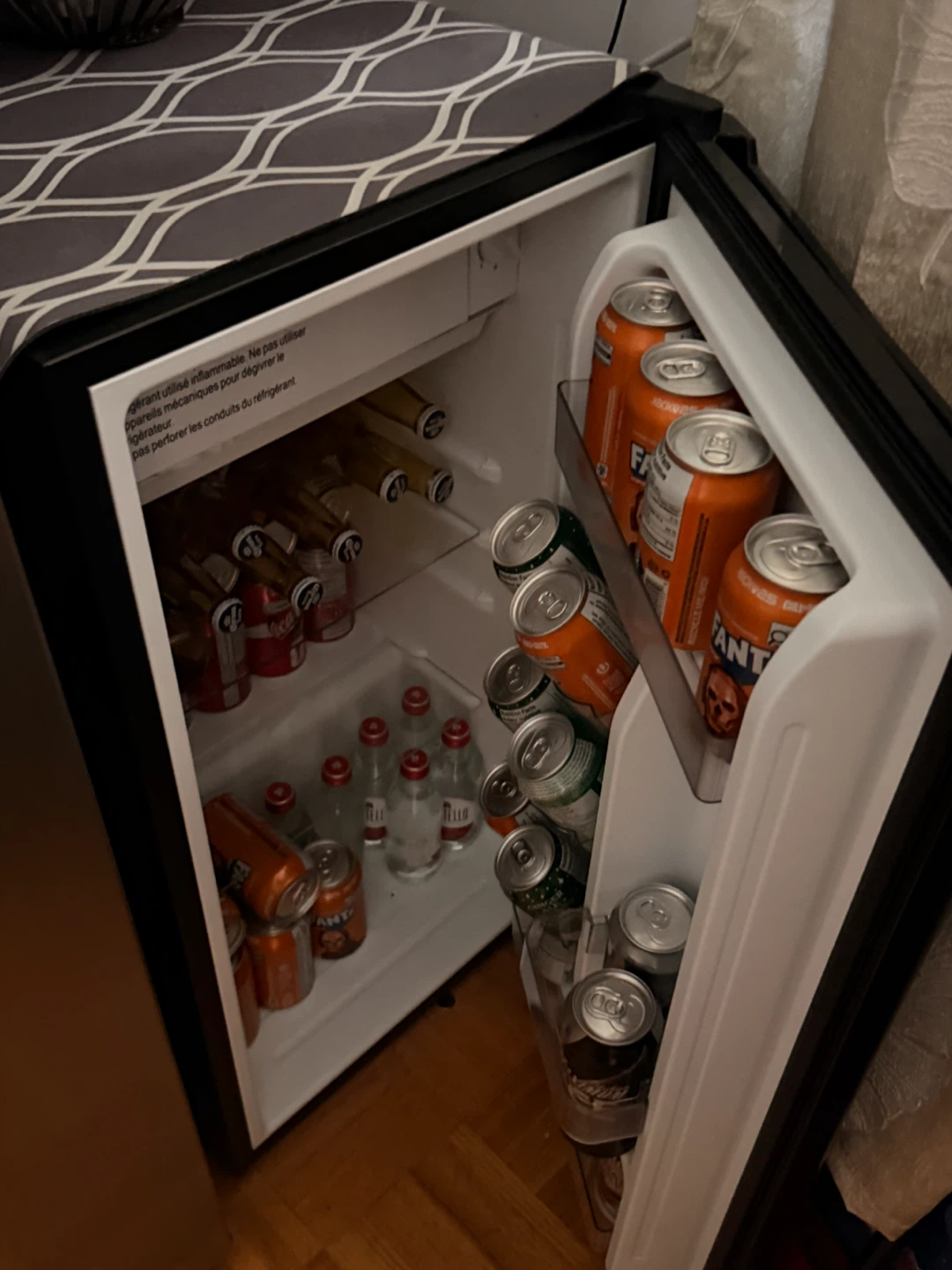 Hamilton Beach Mini Fridge - photo 2
