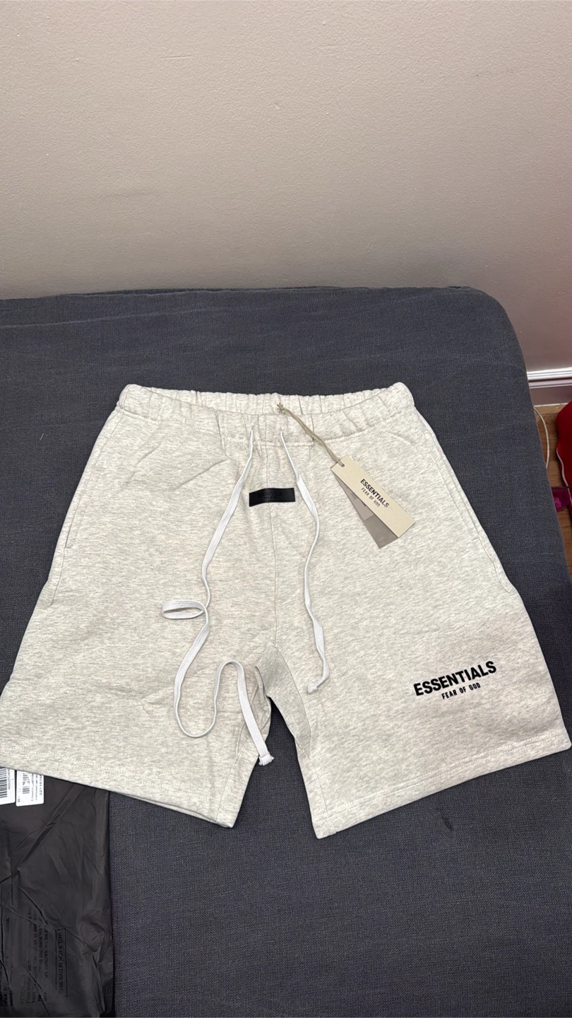 ESSENTIALS Fear of God Shorts - Beige - Size L