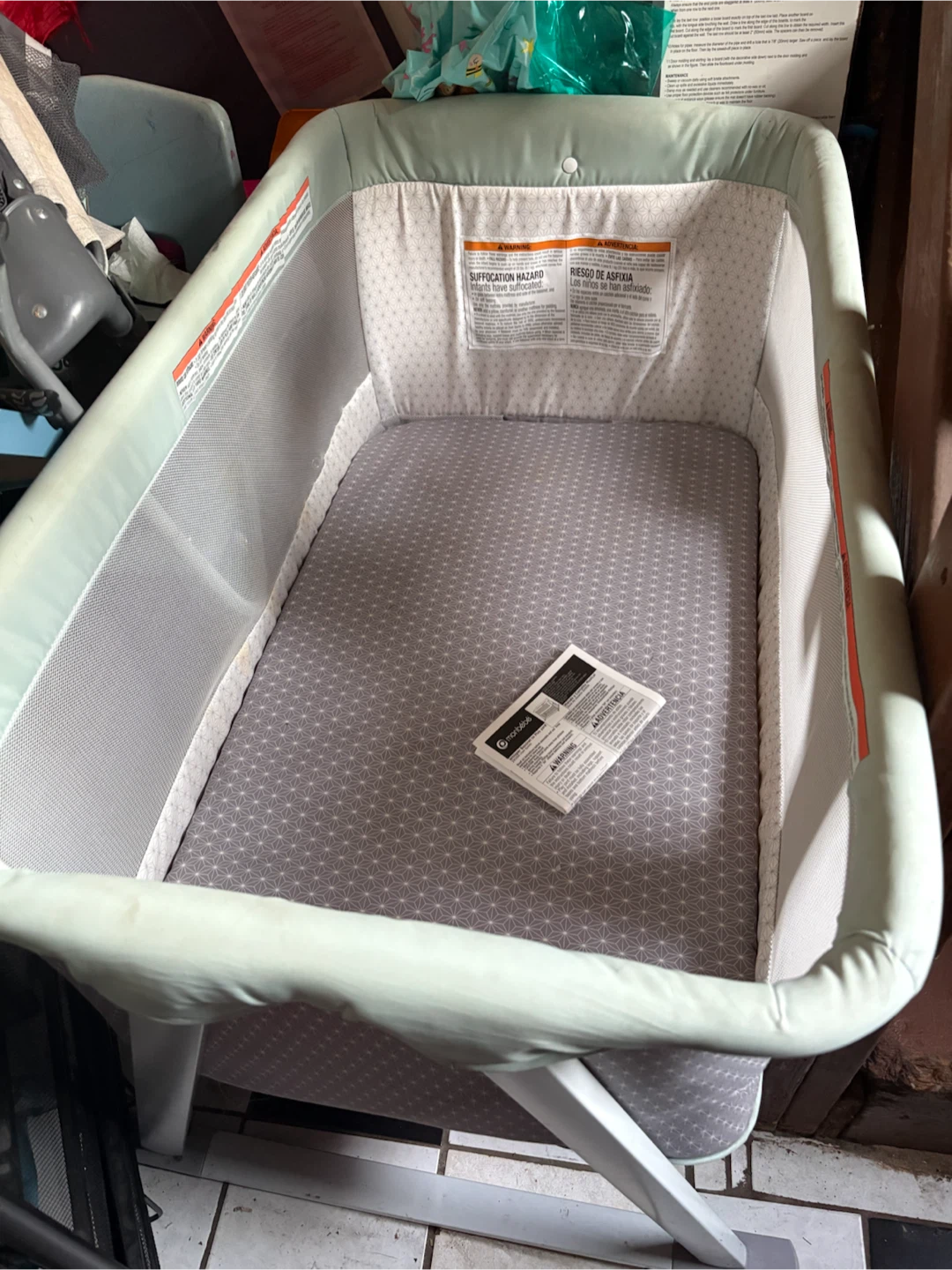 Monbebe Rocking Bassinet (New) - Pick up only