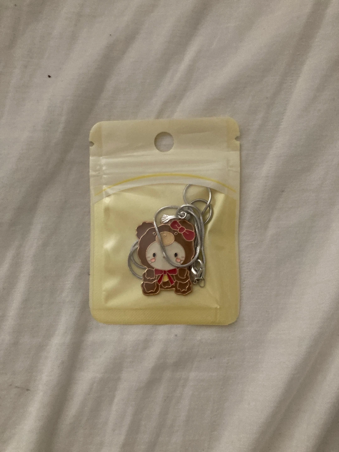 sealed sanrio hello kitty necklace (doesn't tarnish)