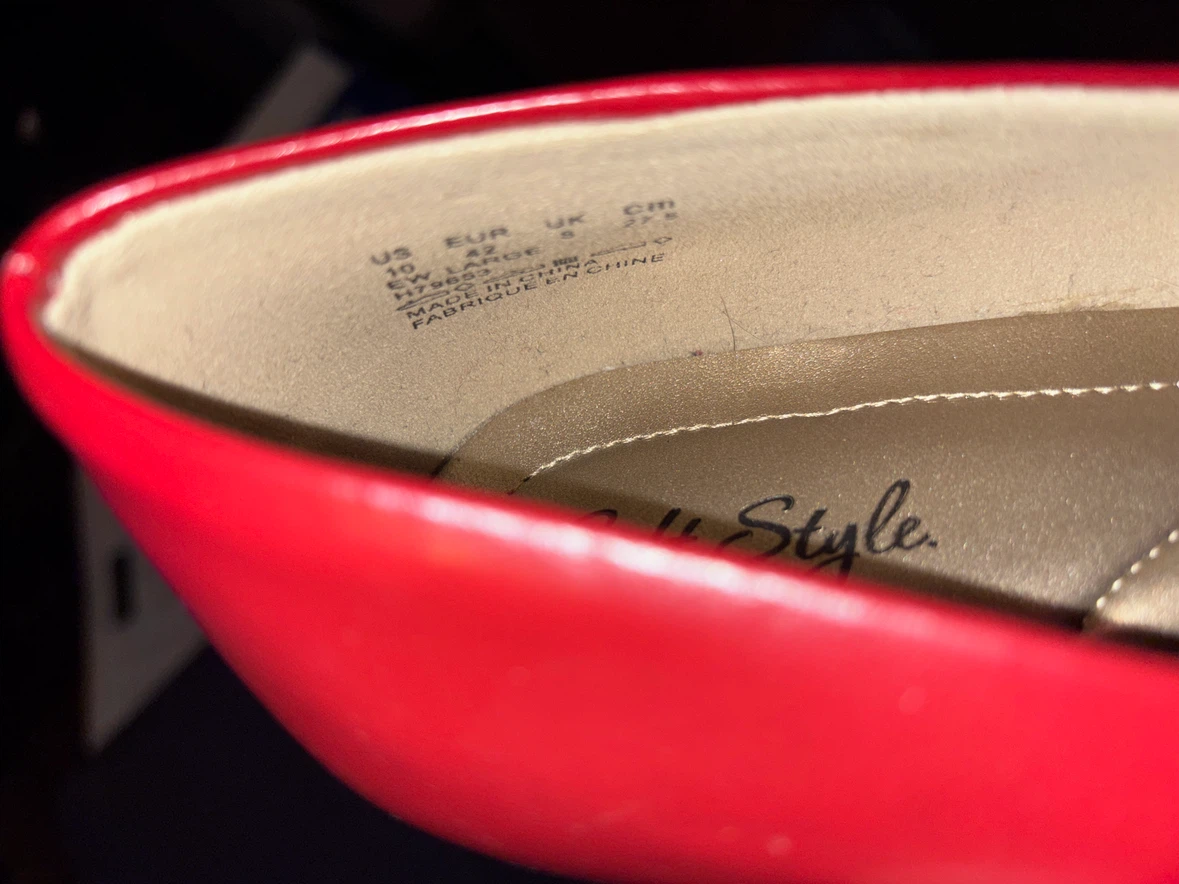 Soft Style Red Pump Heels - photo 2