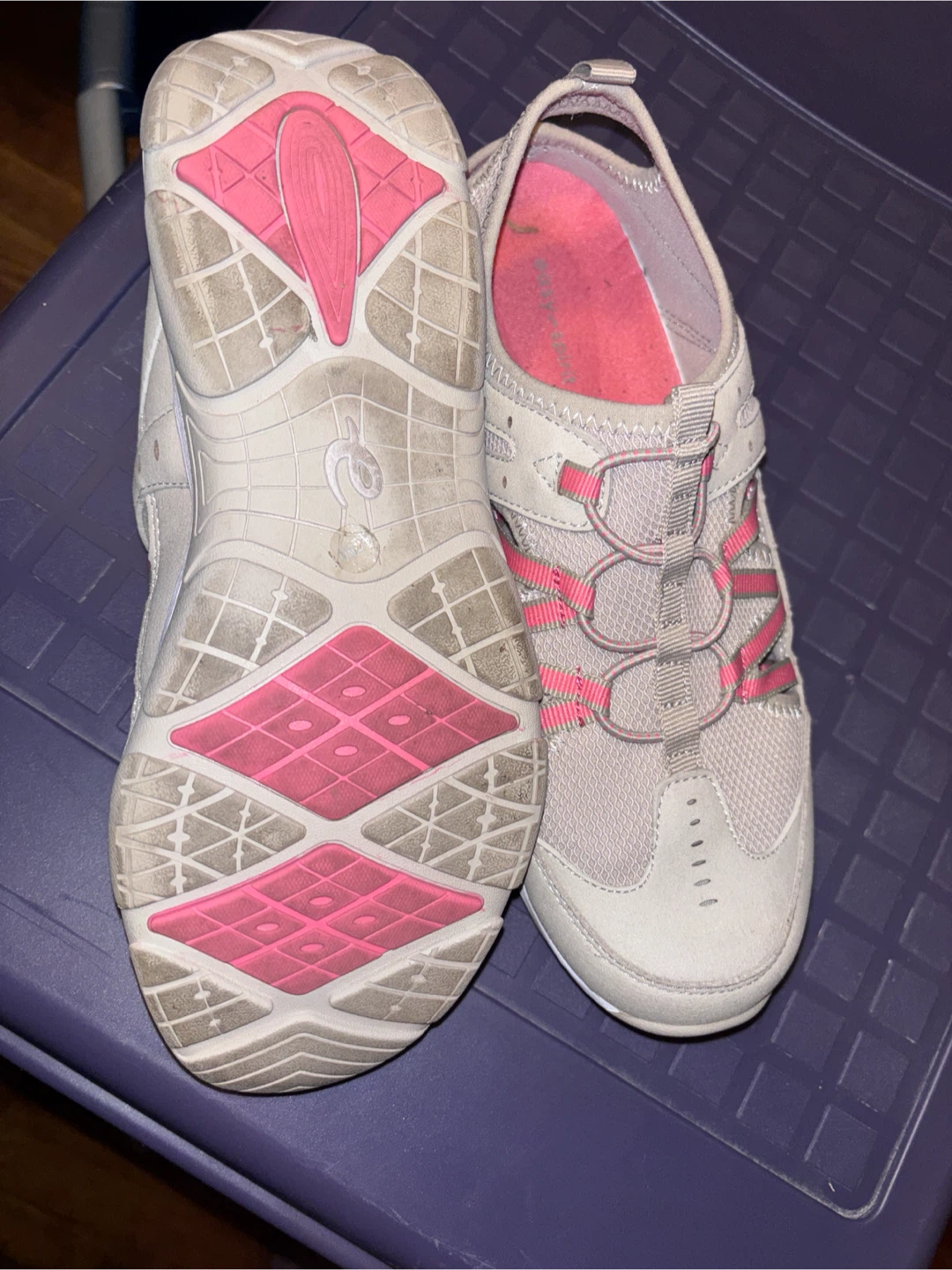 Easy Spirit Women's Light Grey Pink Slip-On Sneakers - photo 3