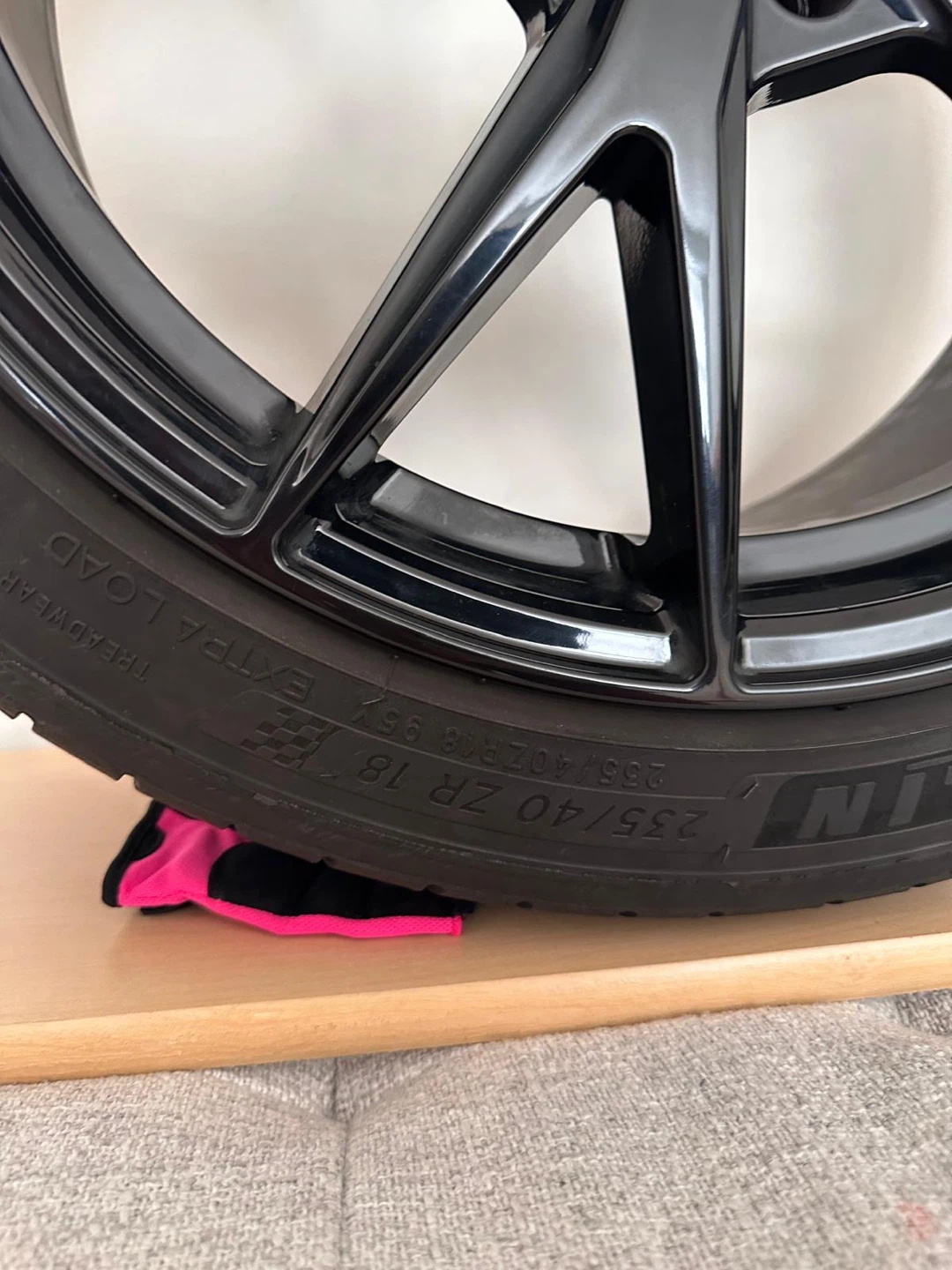 Michelin Pilot Sport All Season Tires 235/40 ZR 18 - photo 3