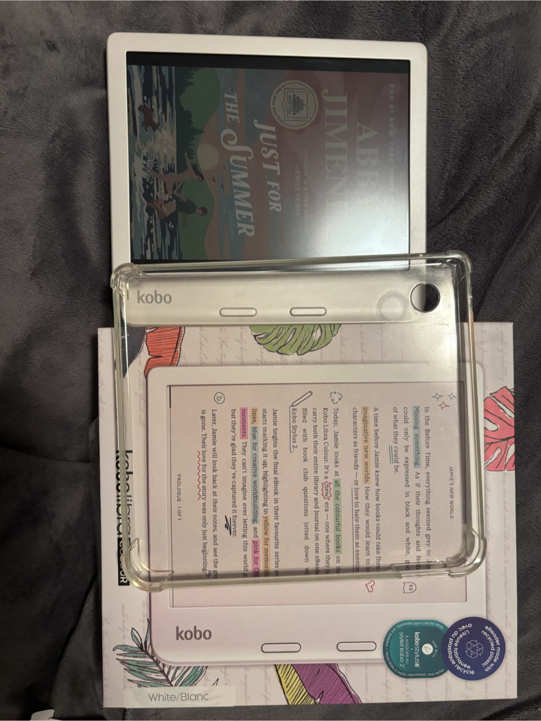 Kobo Libra Colour with case, sleeve + box