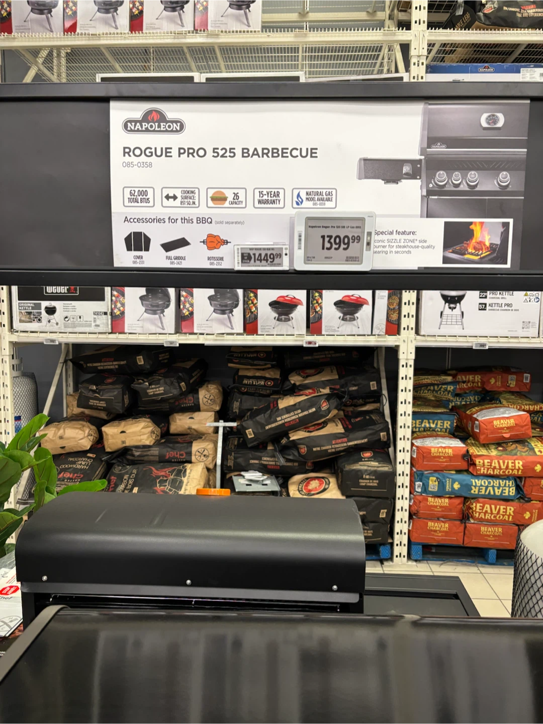 Napoleon Rogue SE PRO 525 Propane Grill - photo 2