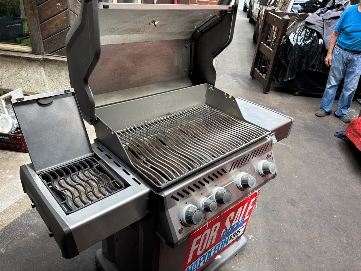 Napoleon Rogue SE PRO 525 Propane Grill - photo 5