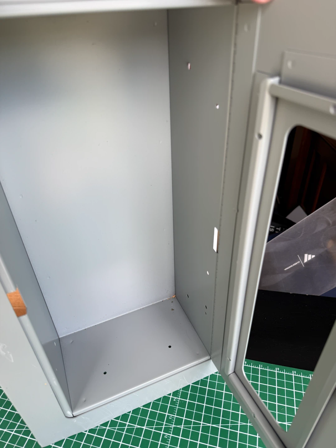 FIRE EXTINGUISHER CABINET - photo 2
