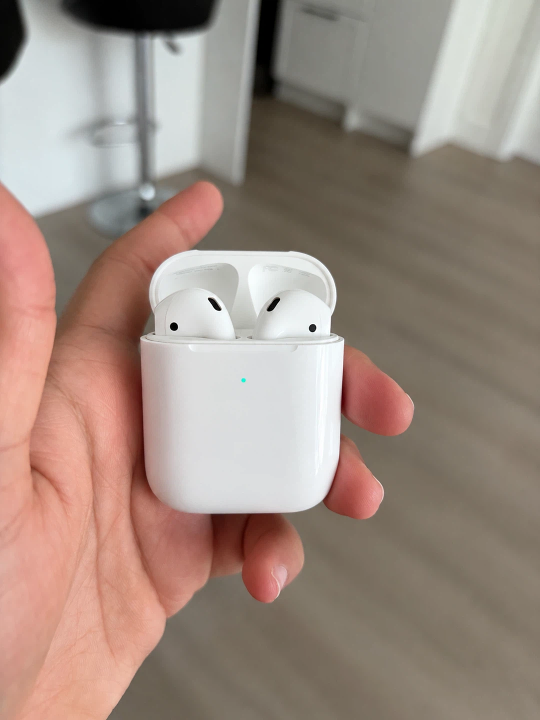 Apple AirPods with Charging Case