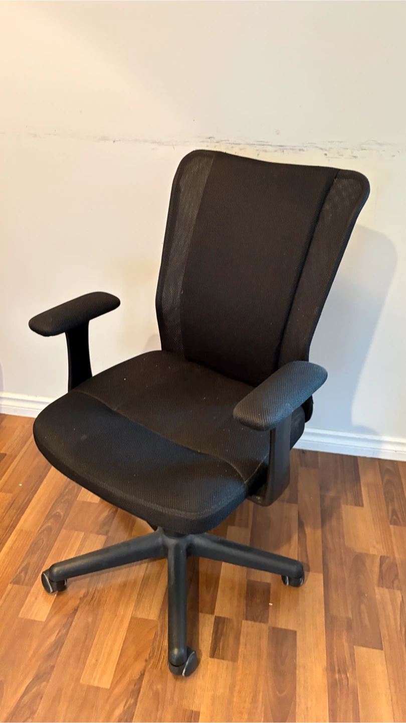 Black Mesh Office Chair