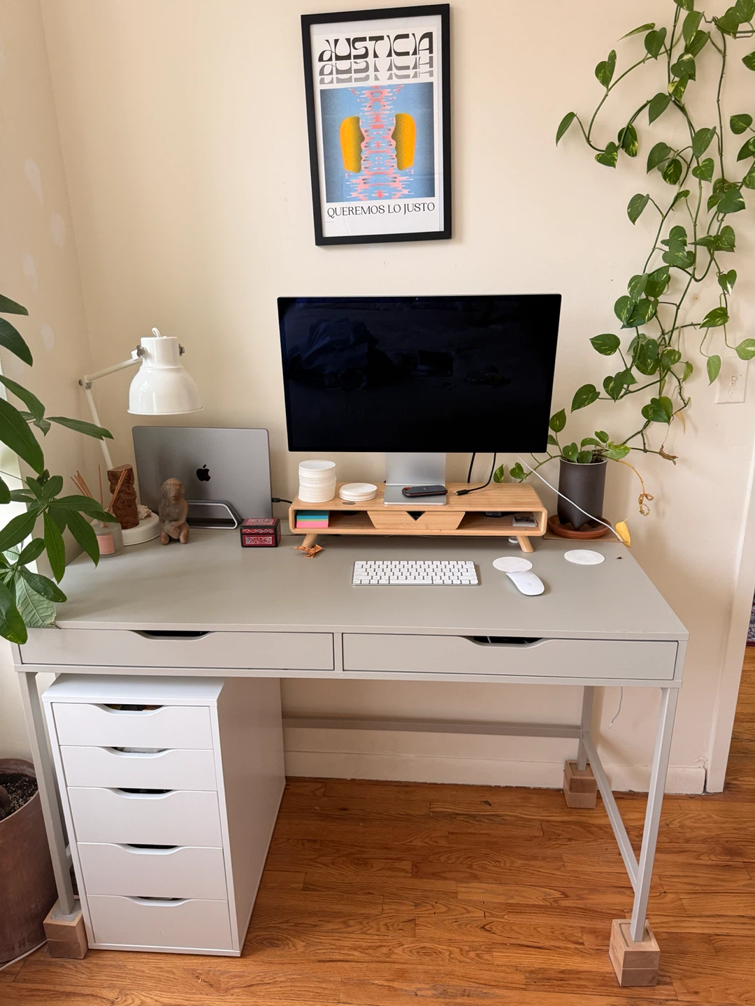 IKEA Micke Desk