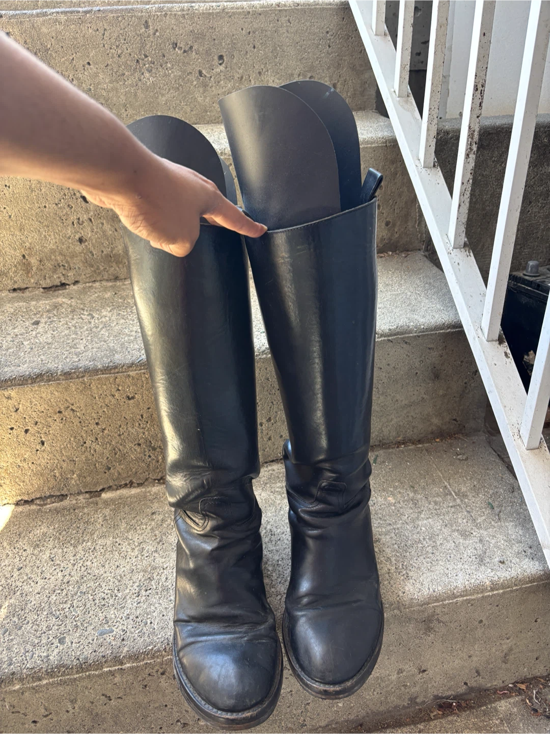 Black Leather Riding Boots - photo 4