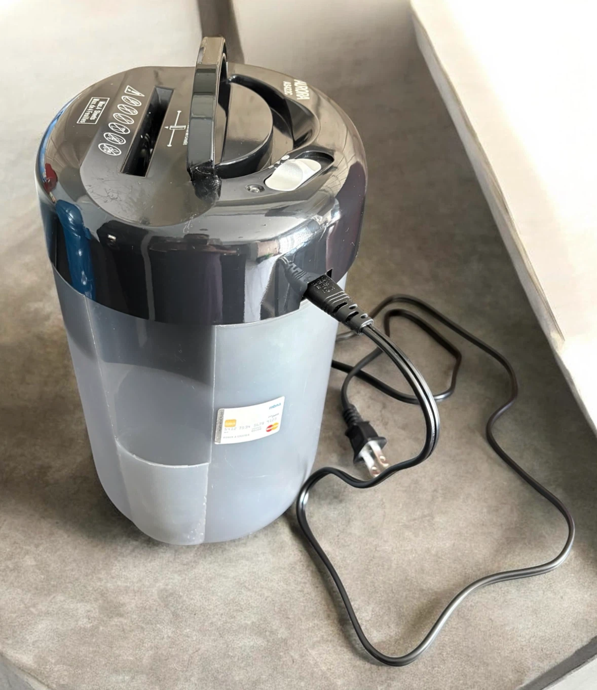 Personal Desktop Paper Shredder GUC - photo 4