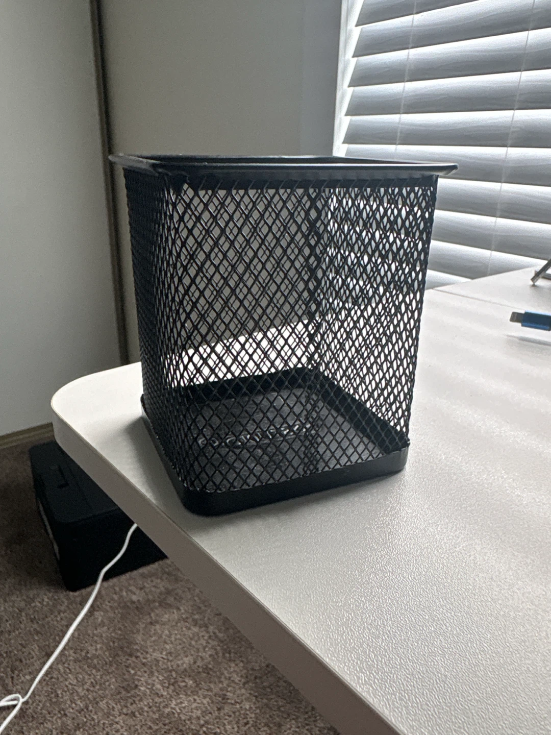 Black Mesh Pencil Holder - photo 3