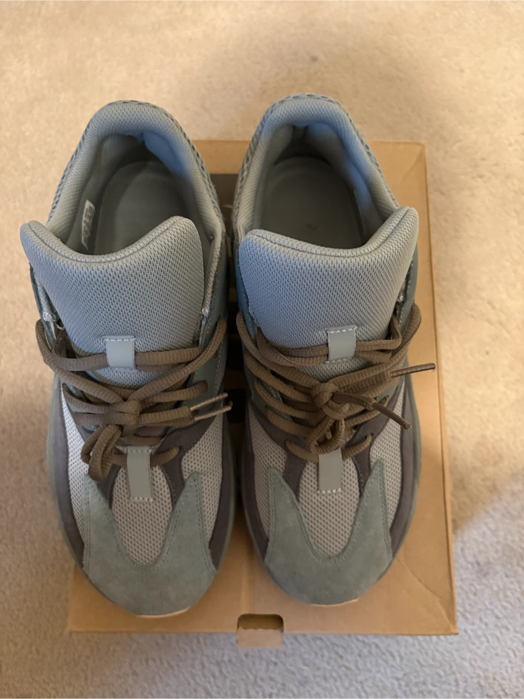 Yeezy 700 teal blue - photo 3