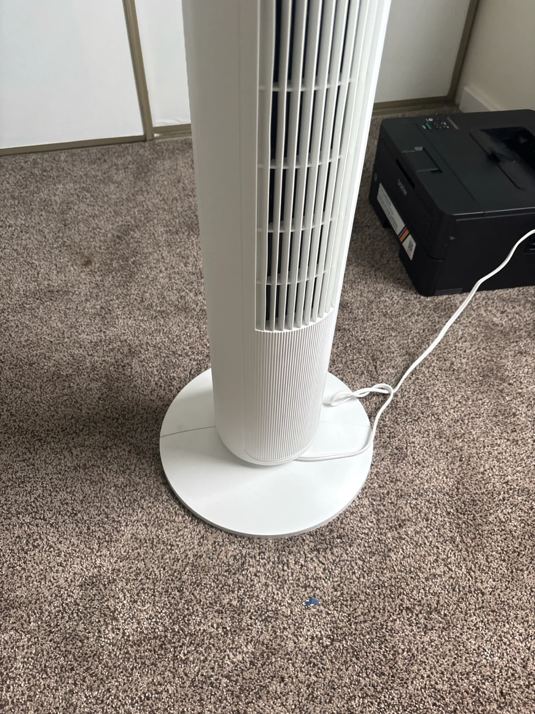 Hampton Bay White Tower Fan - photo 4