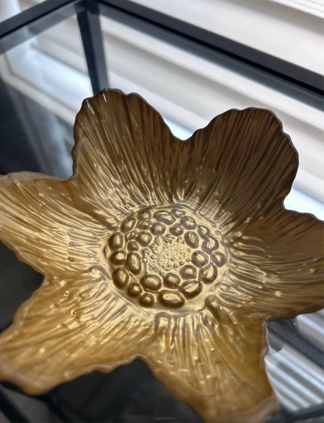 Small Vintage Trinket Decorative Flower Dish - photo 2