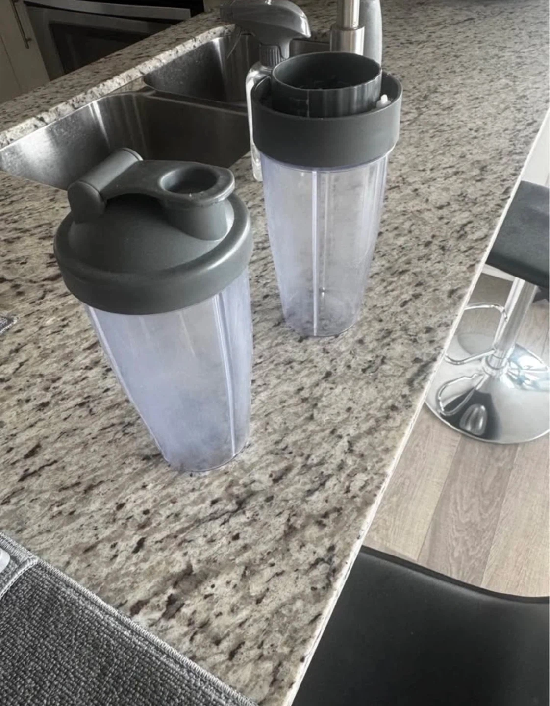 Grey Plastic Shaker Bottle with Lid - photo 4