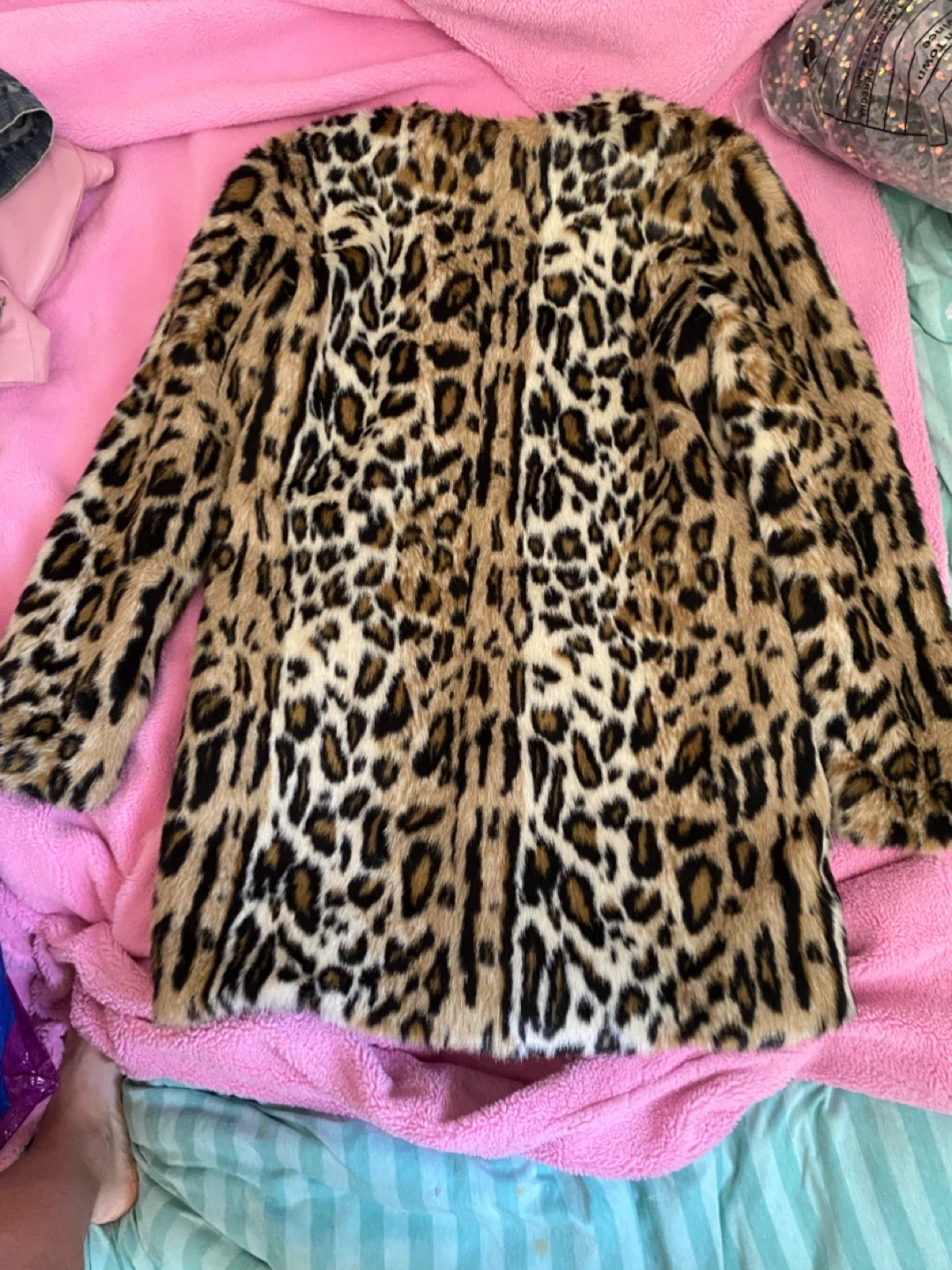 Cupcakes and Cashmere Leopard Print Faux Fur Coat - photo 3