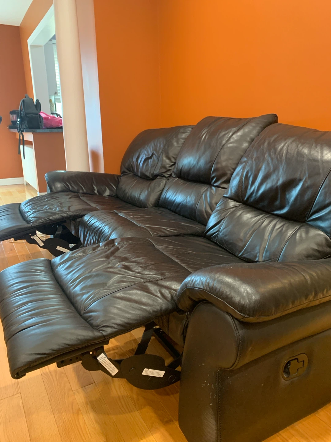 Black Leather Reclining Sofa and Loveseat Set - photo 4