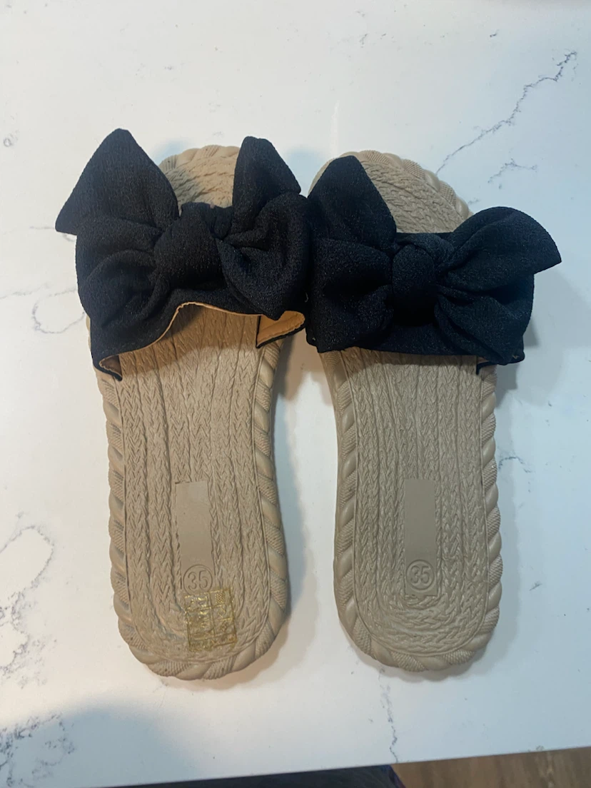 Black Bow Slides Sandals - Size 35