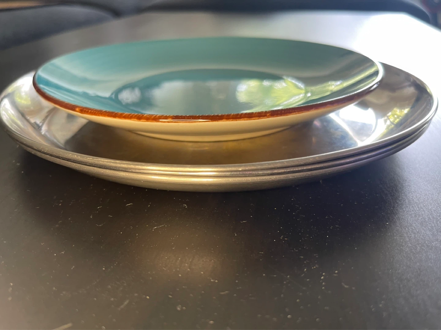 Set of 3 Metal Plates and 1 Ceramic Plate