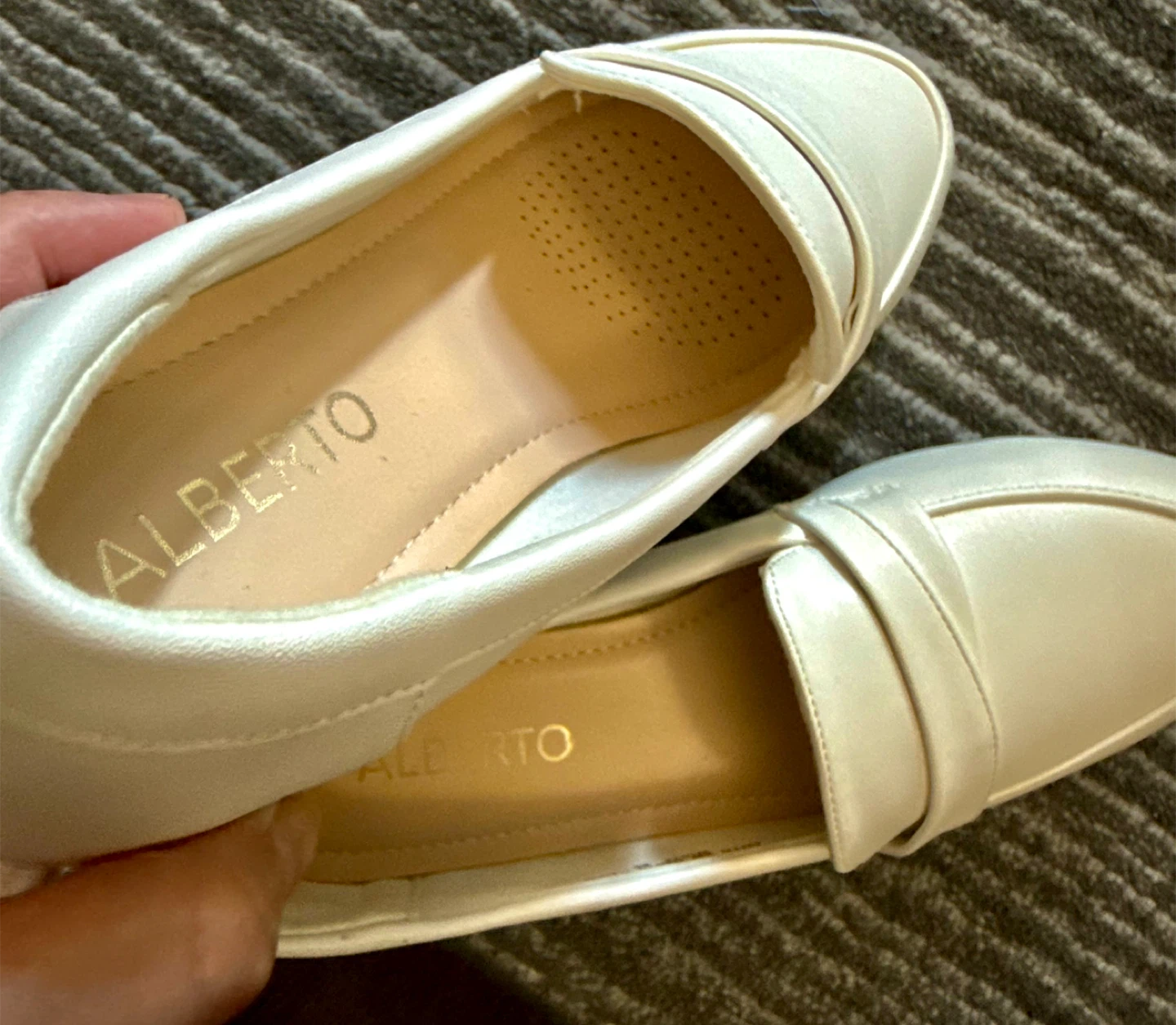 ALBERTO White Loafer Semi-Flats Size 5 - photo 3